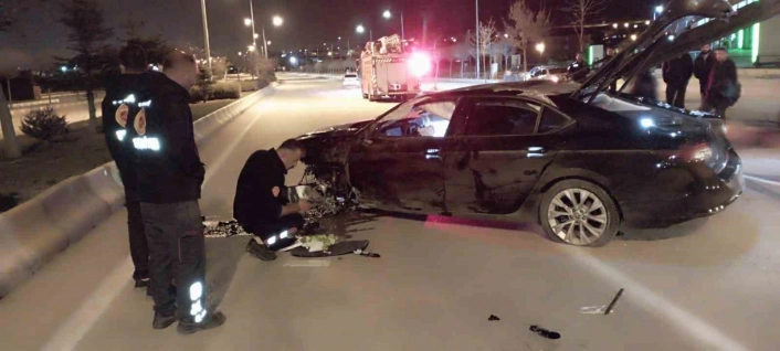 Vanda otomobil takla attı: 1 yaralı
