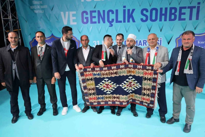Yahyalıda İslamda Aile ve Gençlik anlatıldı
