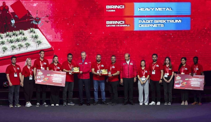 YDÜden TEKNOFESTte çifte şampiyonluk
