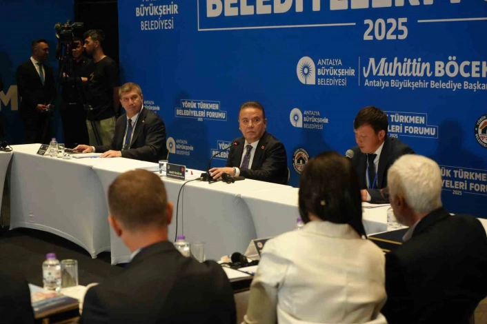 Yörük Türkmen belediyeleri Antalyada buluştu

