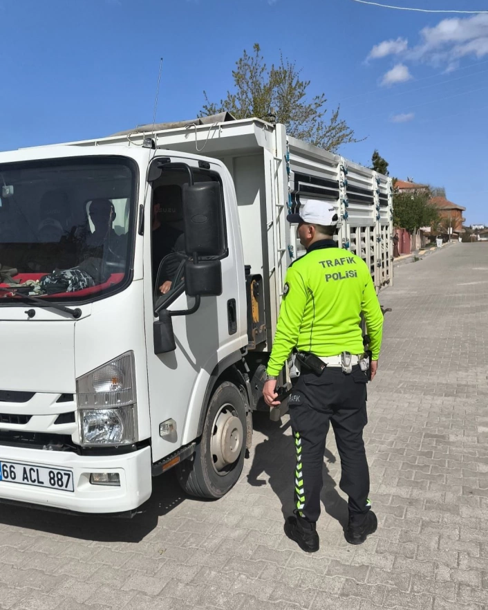 Yozgatta abartı egzoz ve modifiye araç denetiminde 9 araca cezai işlem uygulandı

