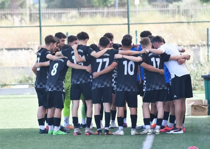 Yunusemrenin U17leri namağlup il şampiyonu oldu
